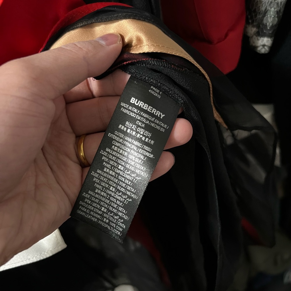 BURBERRY SILK TOP - Picture 8 of 14